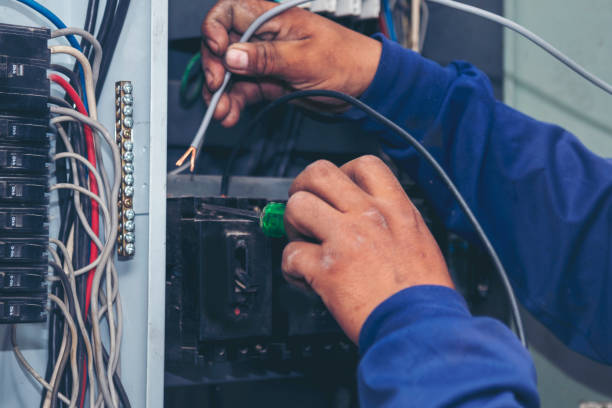 Best Electrical Outlet Repair  in Burlington, IA